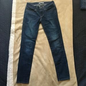 Levi's 711 Skinny Jeans